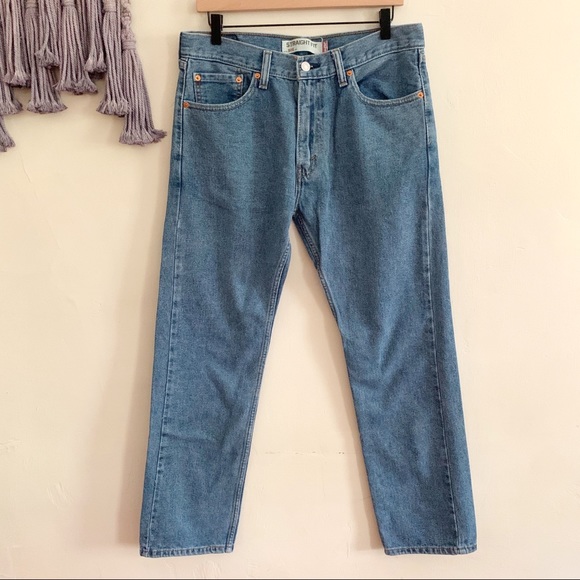 Levi's Other - Levi’s • mens 505 straight fit jeans 33x32 unisex